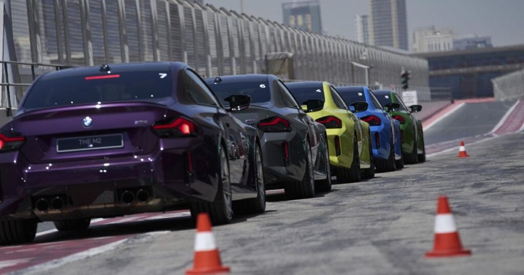 Life in the Fast Lane: اولین باشگاه Supercar All-Women خاورمیانه کلیشه های بنزینی را خرد می کند | سبک زندگی AP