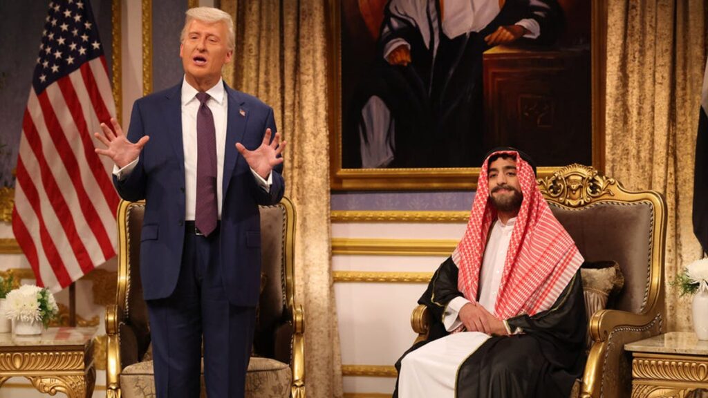 فینال ‘SNL’ سفر خاورمیانه ترامپ را مسخره می کند ، شایعات عزیمت بازیگران