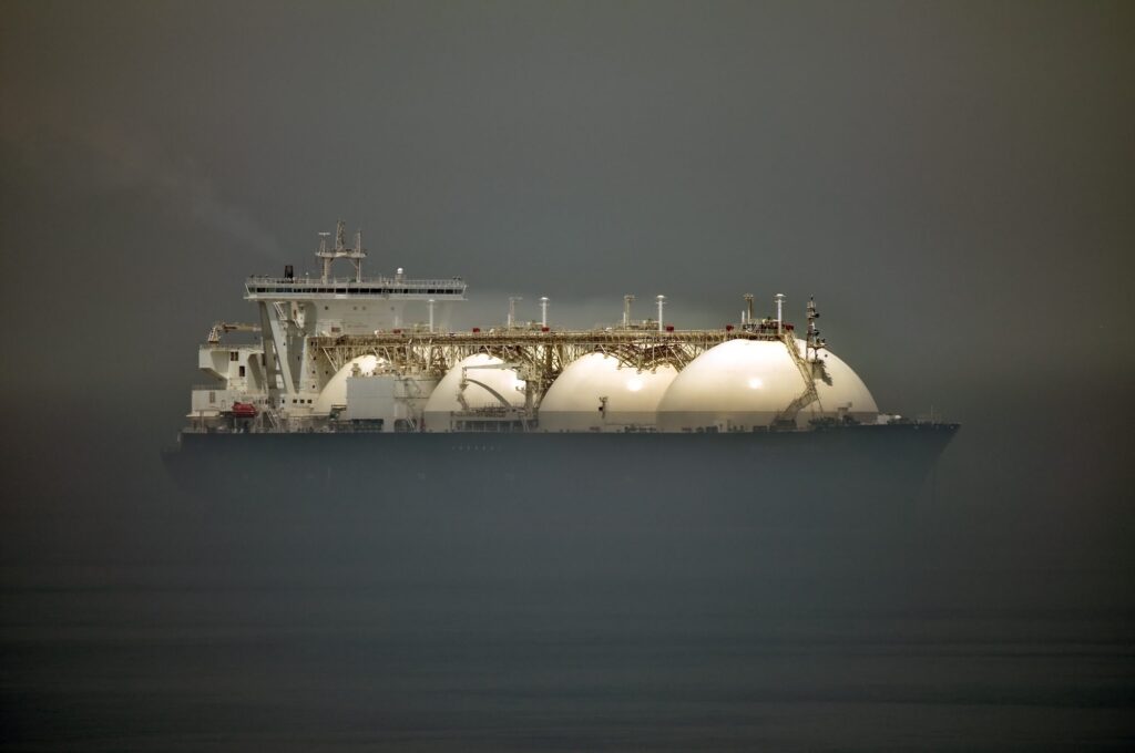 نرخ حمل و نقل LNG به 8 ماه بالا در میان آشفتگی خاورمیانه افزایش می یابد