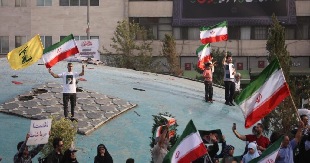 چگونه ترامپ می تواند کار را در ایران و خاورمیانه به پایان برساند