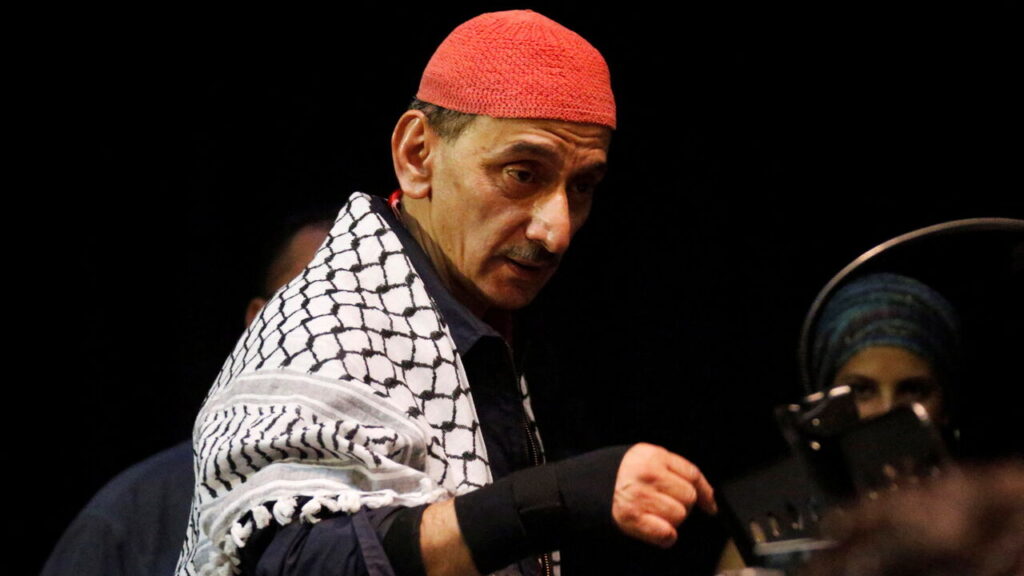 Ziad Rahbani آینه ای برای جامعه لبنان برگزار کرد