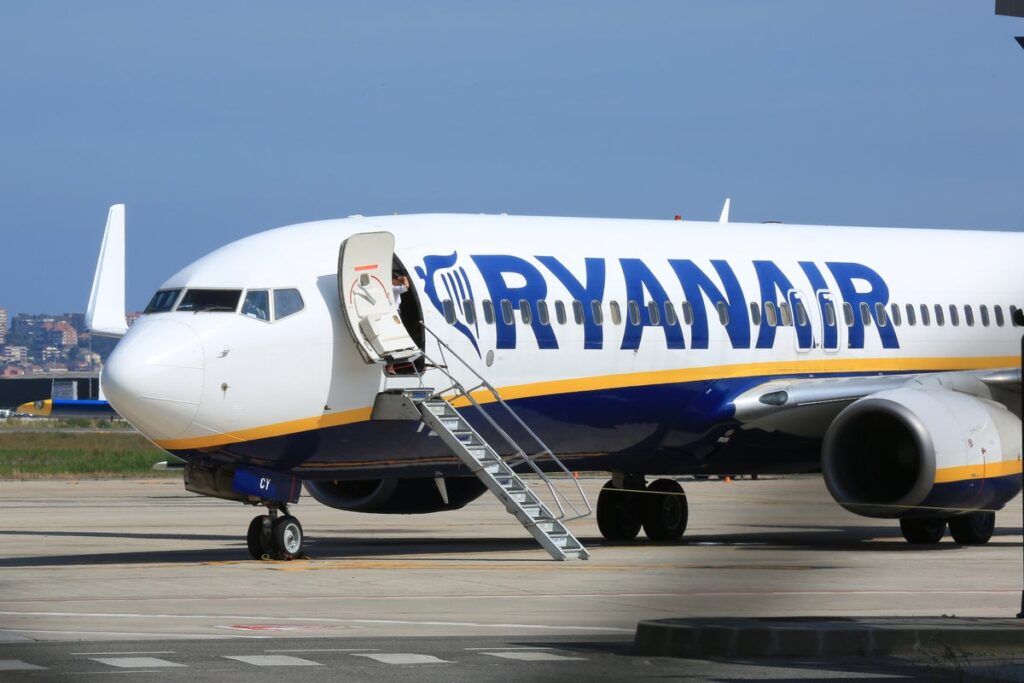 Ryanair ماه گذشته مجبور شد بیش از 800 پرواز را لغو کند
