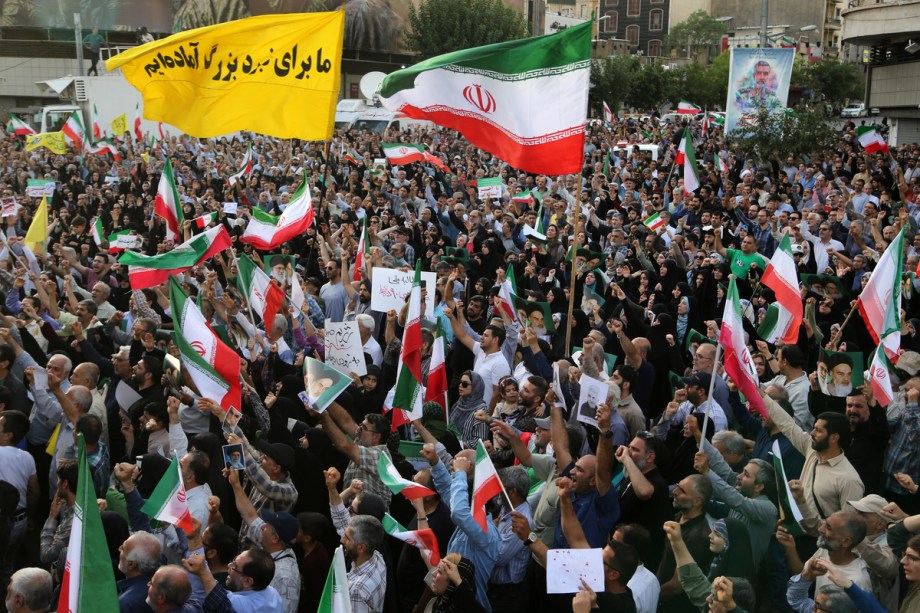 ده ها قانونگذار ایرانی خواستار تولید سلاح های هسته ای – مانیتور خاورمیانه