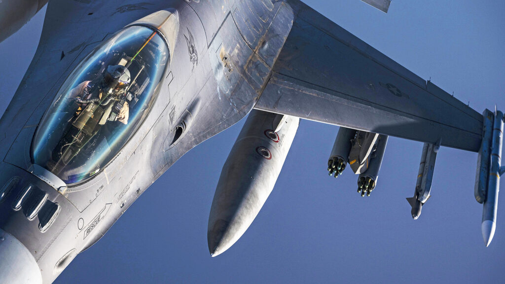موشک های با هدایت لیزر اکنون سلاح ضد هواپیماهای بدون سرنشین اولیه برای جت های USAF در خاورمیانه