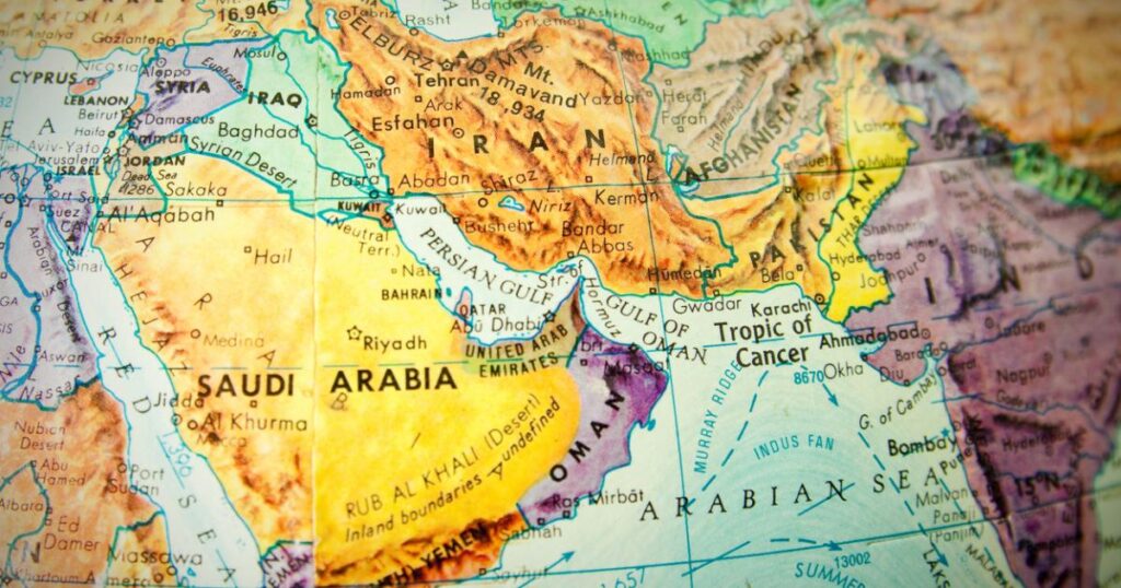 سفر خلیج ترامپ: تأیید و رونق ، سیاست خاورمیانه ایالات متحده
