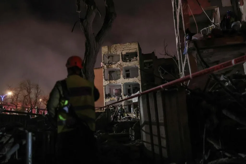 پس از سه هفته، هیچ پایان روشنی برای جنگ در خاورمیانه متصور نیست