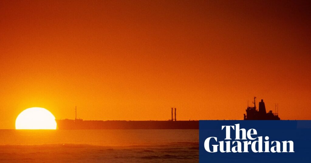 محور بزرگ انرژی: نفت آمریکا و خورشیدی چین برندگان جنگ ترامپ علیه ایران هستند | صنعت انرژی