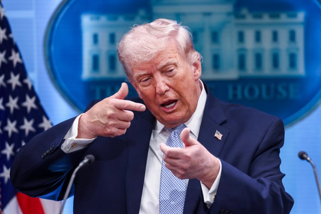 (مصاحبه) یک مقام سابق ترامپ می گوید که جمهوری خواهان در میان دوره ای با طولانی شدن بحران خاورمیانه با خطراتی روبرو هستند