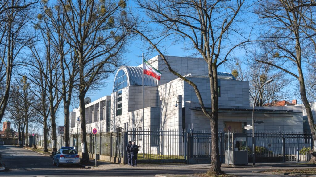 ایران دیاسپورای خود را هدف قرار می دهد – مجمع خاورمیانه