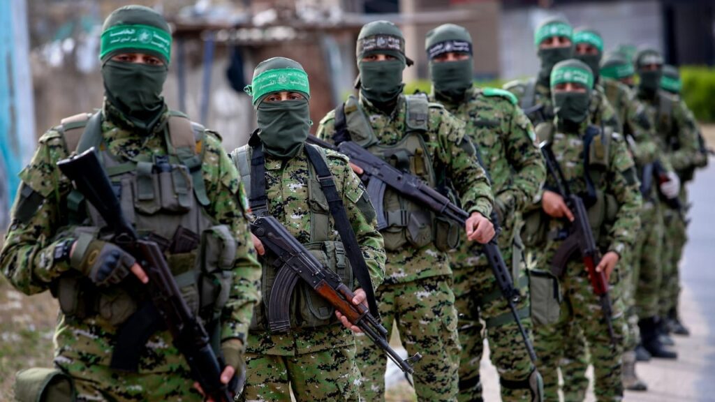 گزارش ها حاکی از آن است که حماس می خواهد در طول زیارت مقدس اسلامی، پول به غزه قاچاق کند