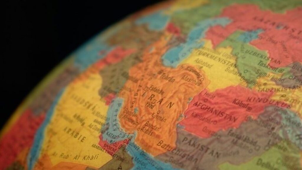 تضاد ایران: ژئواکونومیک، تکه تکه شدن، و مسیرهای احتمالی – تحلیل – بررسی اوراسیا
