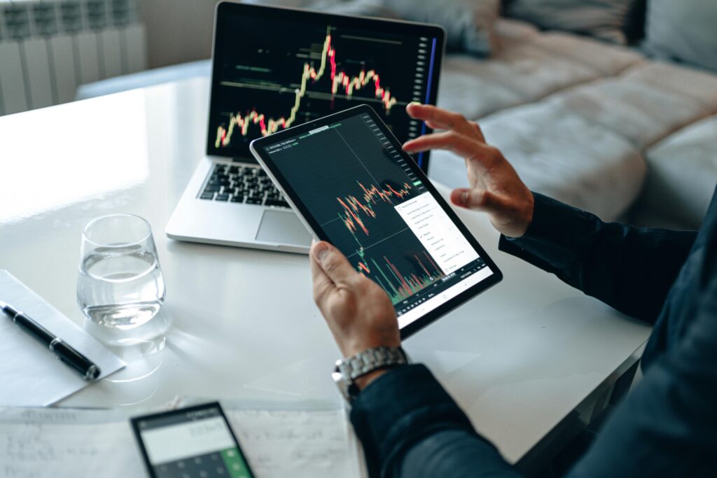 5 بهترین سهام خاورمیانه و آفریقا برای خرید طبق صندوق های تامینی